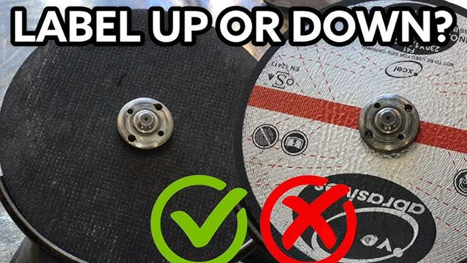 ใบตัดจะวางบนเครื่องเจียรไปทางไหน